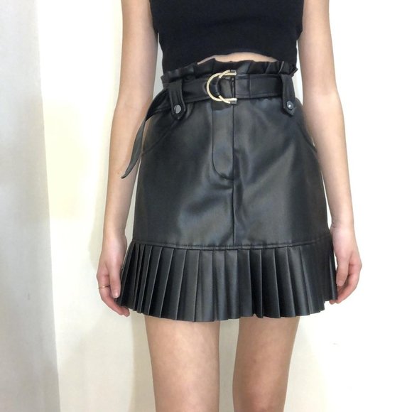 ZARA FAUX LEATHER PLEATED MINI skirt Sz Small *NO BELT* ACADEMIA PREPPY ROCK NWT - Picture 1 of 16